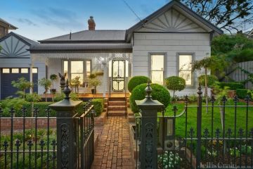 39 McCarron Parade, Essendon, VIC