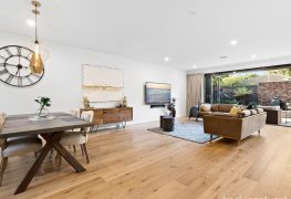 4/27 Faversham Road, Canterbury, VIC