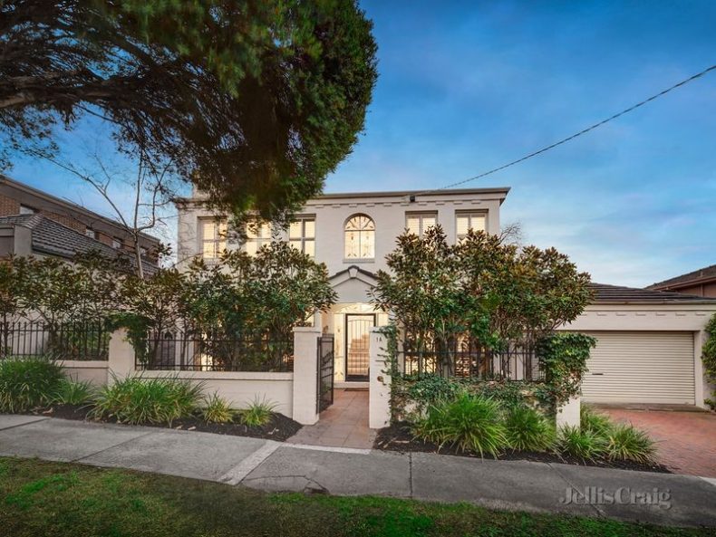 1a Halley Avenue, Camberwell, VIC