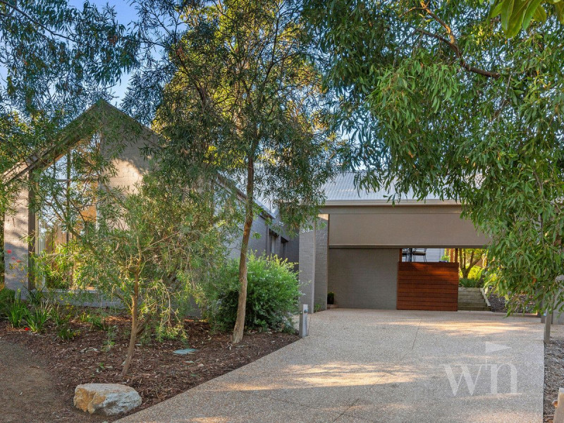 33a Kilburn Grove, Mount Martha, VIC