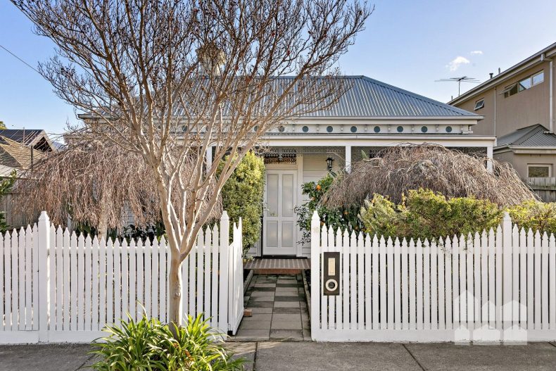 16 Edward Street, Seddon, VIC