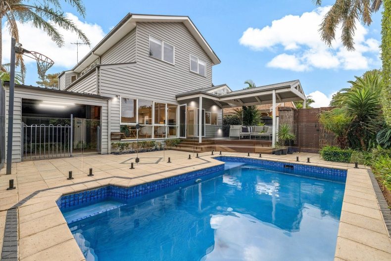 24 Antibes Street, Parkdale, VIC