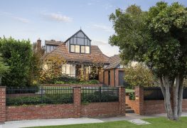 17 Hartwell Hill Road, Camberwell, VIC
