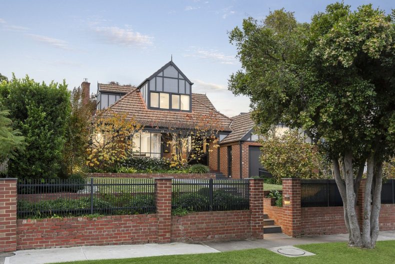 17 Hartwell Hill Road, Camberwell, VIC