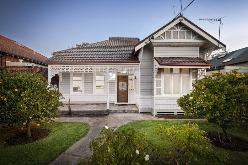 37 Llaneast Street, Armadale, VIC