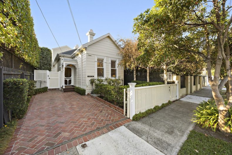 5 Gordon Street, Hampton, VIC