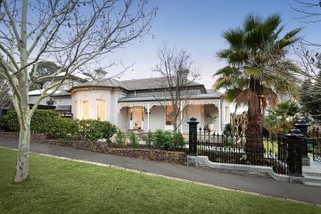 7 Cross Street, Canterbury, VIC