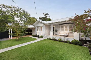 18 Bayside Crescent, Hampton, VIC