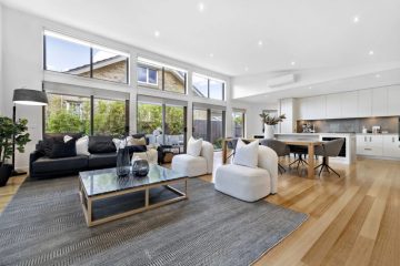 11 Mcindoe Parade, Parkdale, VIC