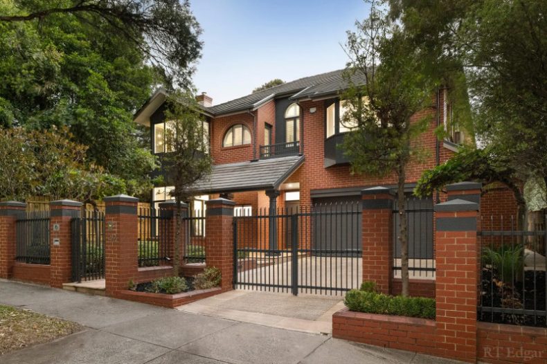 42 Parlington Street, Canterbury, VIC