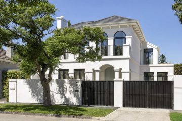 10 St Ninians Road, Brighton, VIC