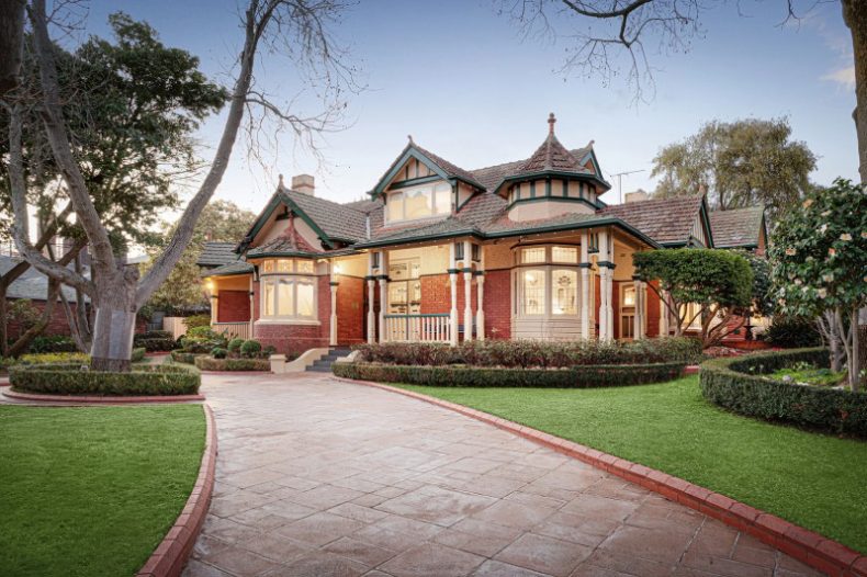 13-15 View Street, Canterbury, VIC