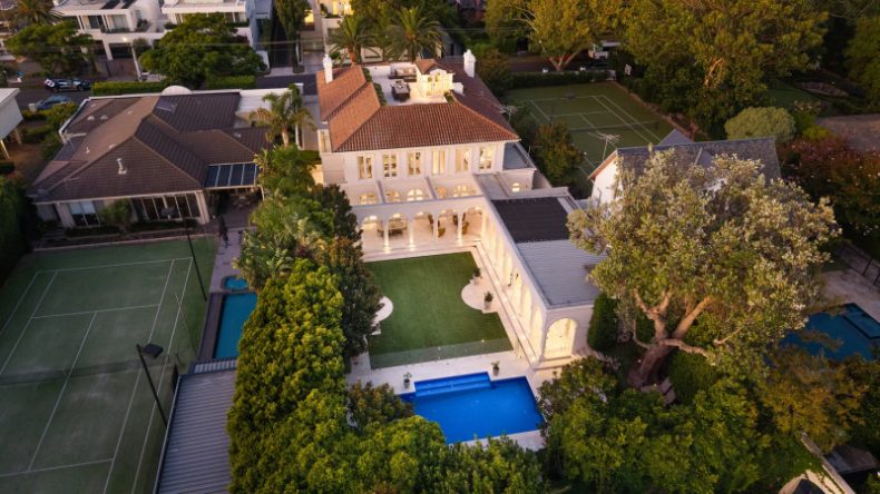 19 Glyndon Avenue, Brighton, VIC