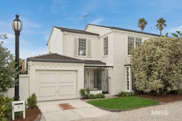 7/23 South Road, Brighton, VIC