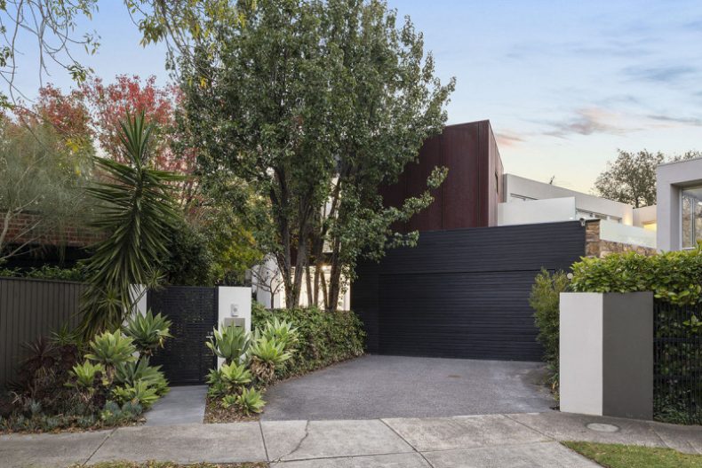 11 Huntingfield Road, Brighton, VIC 11 Huntingfield Road, Brighton, VIC