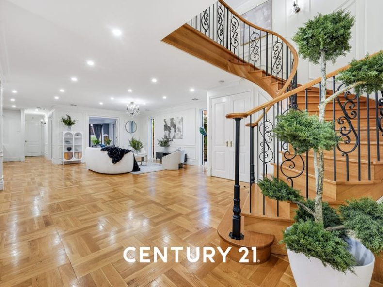 83 Thomas Street, Brighton East, VIC