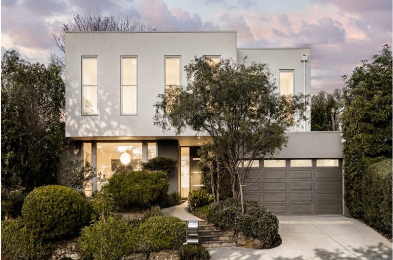 40 Willow Grove, Kew East, VIC
