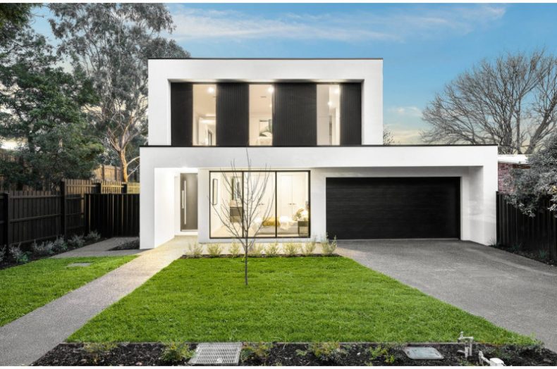 10 Beenak Avenue, Brighton East, VIC
