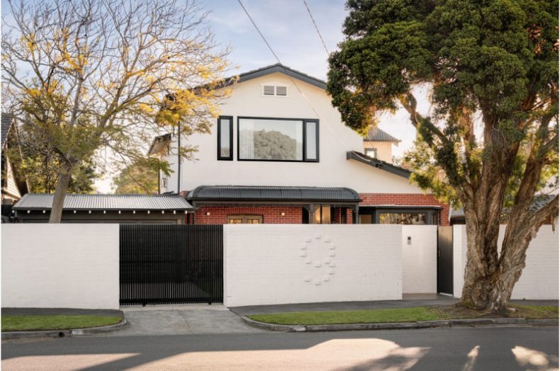 9 Hillcrest Avenue, Brighton, VIC