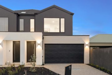 5b Russell Court, Mentone, VIC