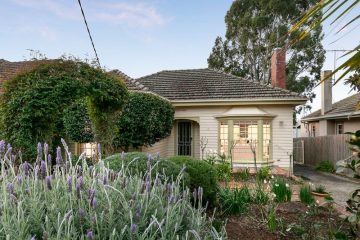 18 Barnard Grove, Kew, VIC