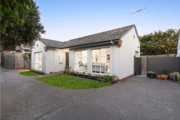 2/6 Hammond Street, Brighton, VIC