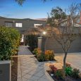 4 Bayside Crescent, Hampton, VIC