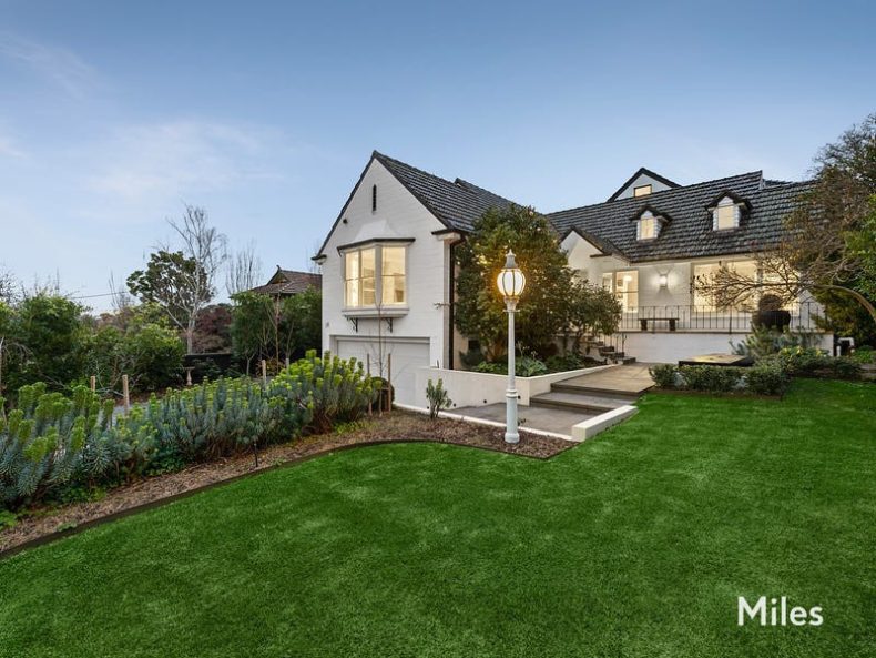 38 Maltravers Road, Eaglemont, VIC