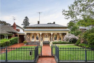 18 Bryson Street, Canterbury, VIC